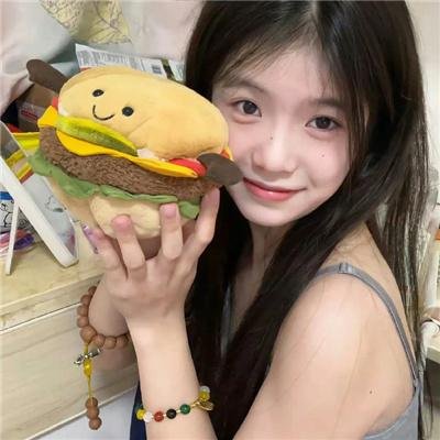 红衣少女